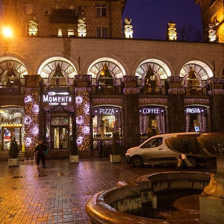 911 Apartments Khreshchatyk Kiev Eksteriør billede