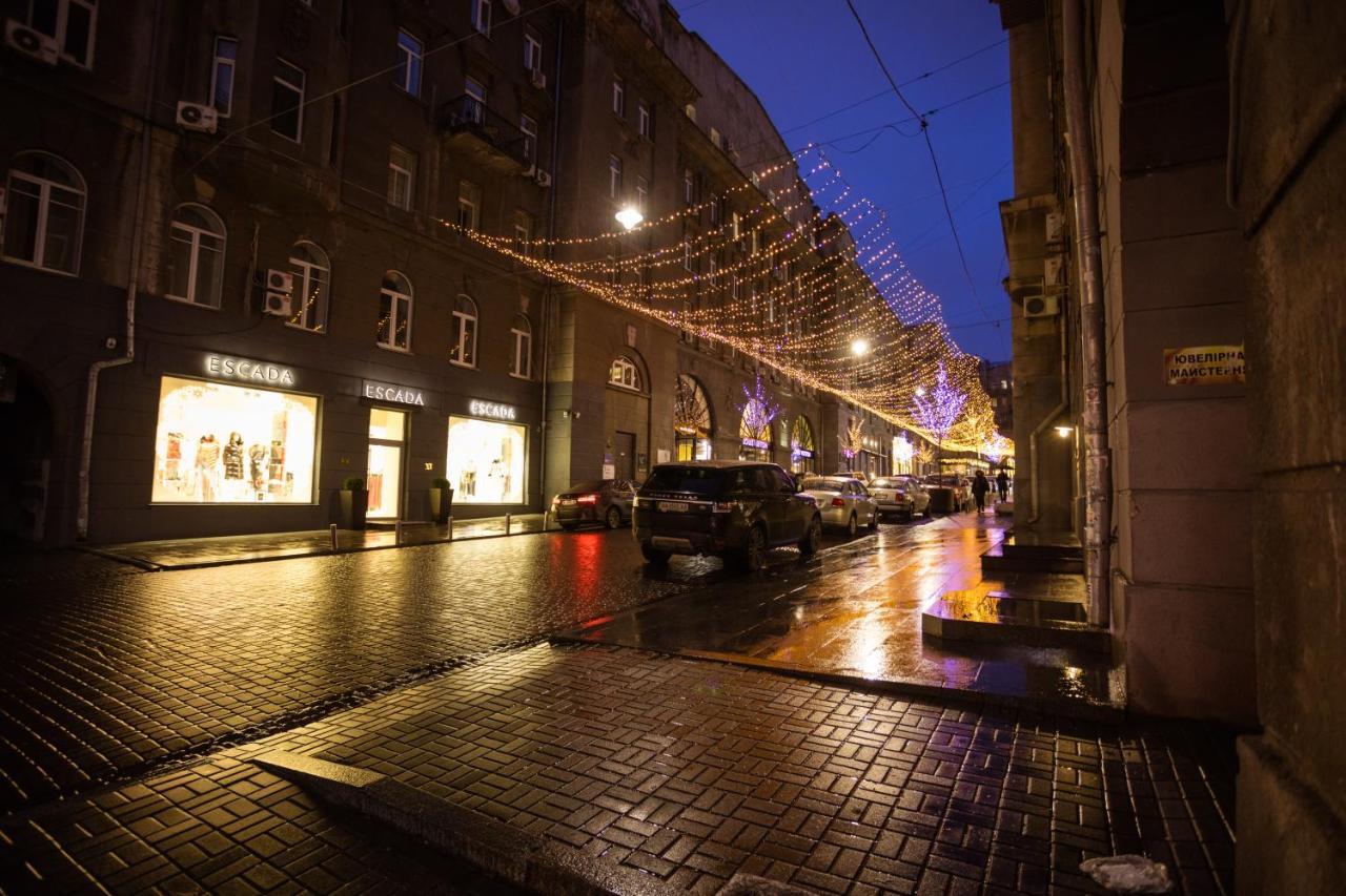 911 Apartments Khreshchatyk Kiev Eksteriør billede