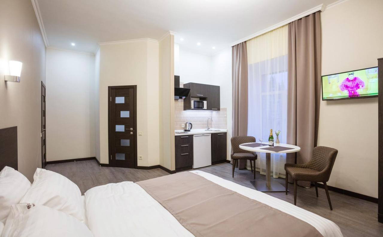 911 Apartments Khreshchatyk Kiev Eksteriør billede