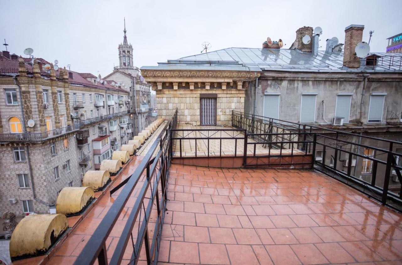 911 Apartments Khreshchatyk Kiev Eksteriør billede