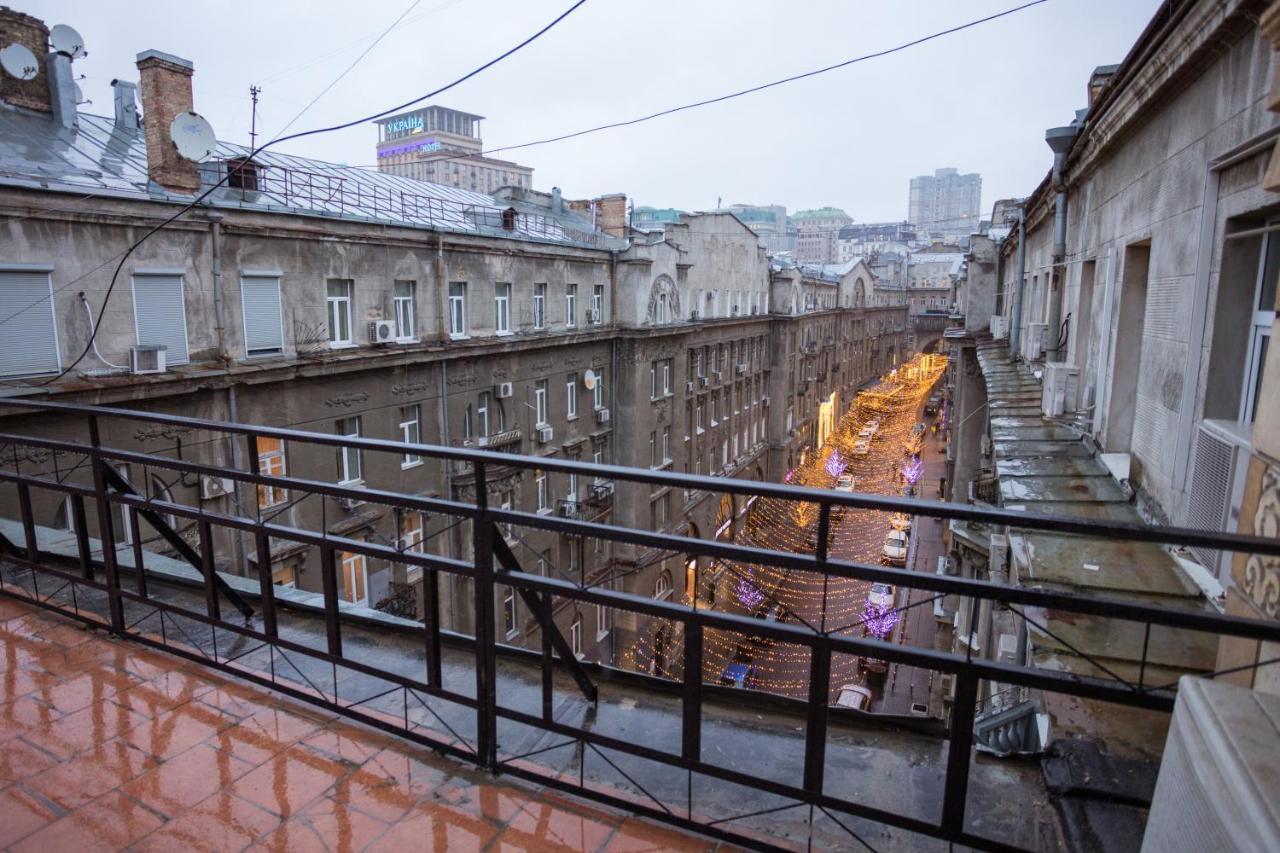 911 Apartments Khreshchatyk Kiev Eksteriør billede